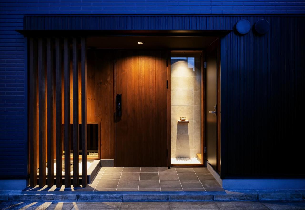 Villa 古今 天下茶屋 With A Private Parking Lot And A Half Open-Air Bath And Direct To Kix Osaka Exterior foto
