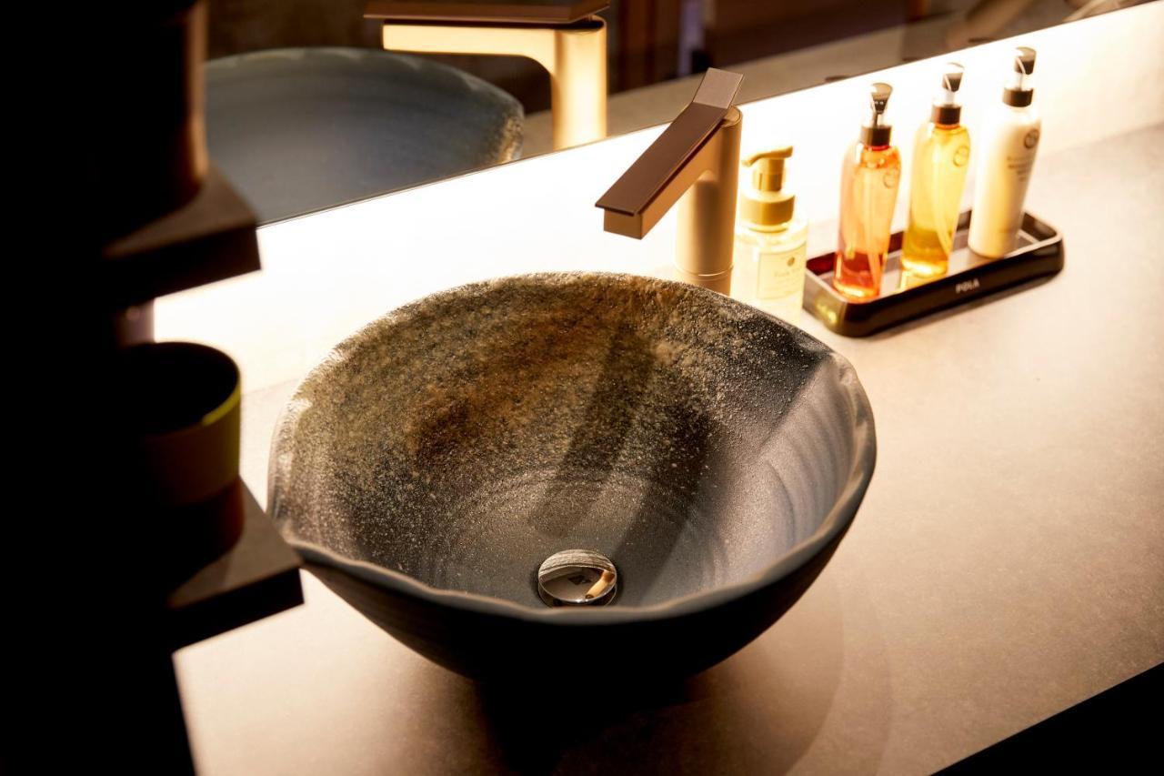 Villa 古今 天下茶屋 With A Private Parking Lot And A Half Open-Air Bath And Direct To Kix Osaka Exterior foto