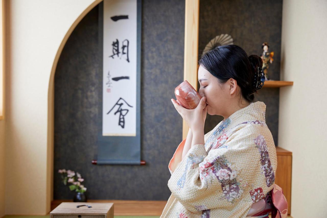 Villa 古今 天下茶屋 With A Private Parking Lot And A Half Open-Air Bath And Direct To Kix Osaka Exterior foto
